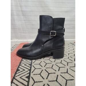 ANN TAYLOR LEATHER BLACK ANKLE BOOTIES, SZ 7